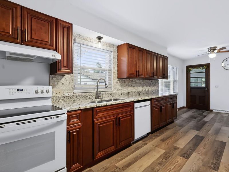 2255 Demorest Road, Grove City, OH 43123 Photo 8