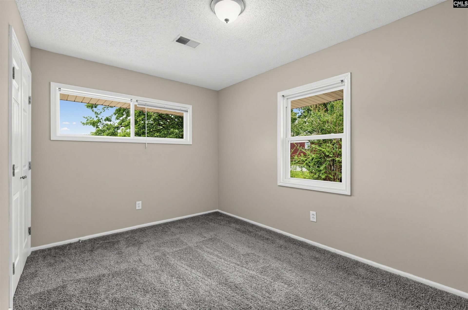 1744 Dupont Drive  Photo 24