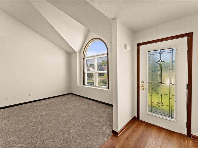 6344 Lakota Meadows Drive, Liberty Township, OH 45044 Photo 2