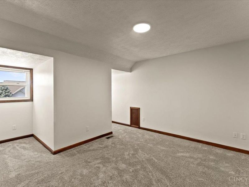 6344 Lakota Meadows Drive, Liberty Township, OH 45044 Photo 23