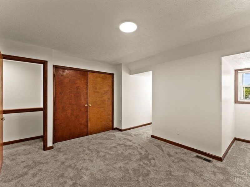 6344 Lakota Meadows Drive, Liberty Township, OH 45044 Photo 24