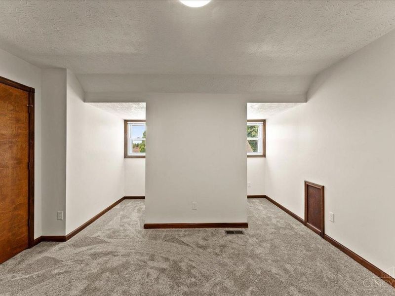 6344 Lakota Meadows Drive, Liberty Township, OH 45044 Photo 25