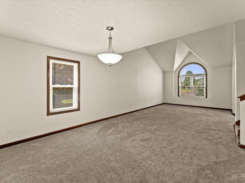 6344 Lakota Meadows Drive, Liberty Township, OH 45044 Photo 4