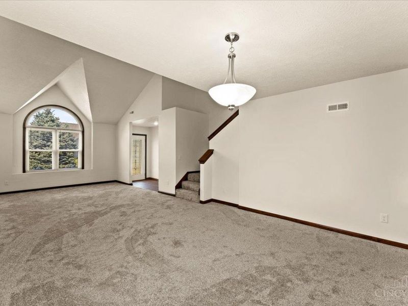 6344 Lakota Meadows Drive, Liberty Township, OH 45044 Photo 5