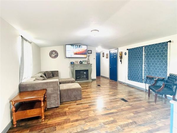 11316 N 1920 Road, Sayre, OK 73662