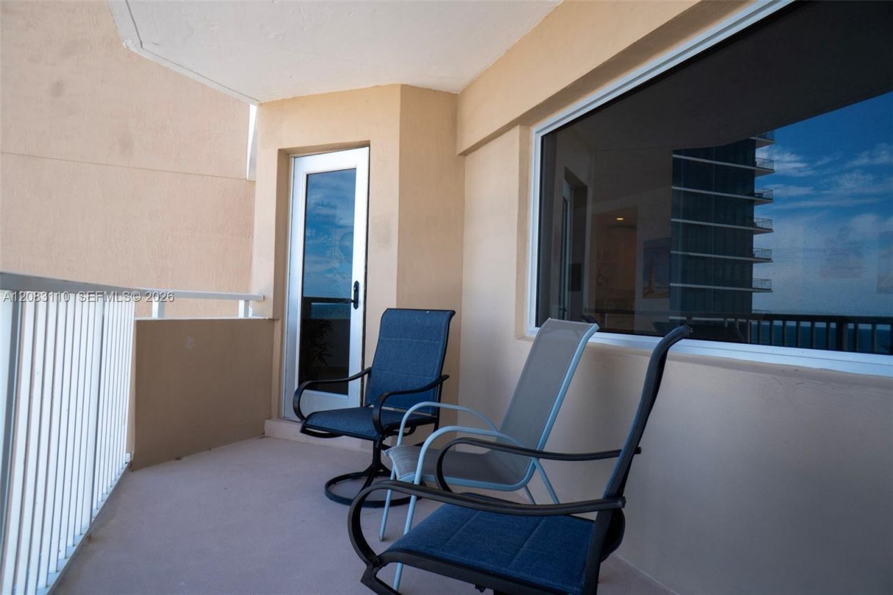 1980 S Ocean Dr, Unit 7F, Hallandale Beach, FL 33009 Photo