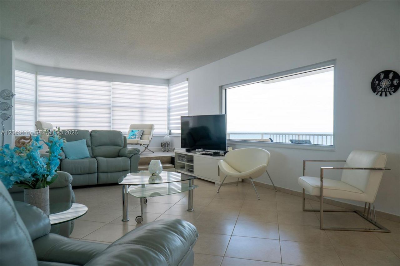 1980 S Ocean Dr, Unit 7F, Hallandale Beach, FL 33009 Photo