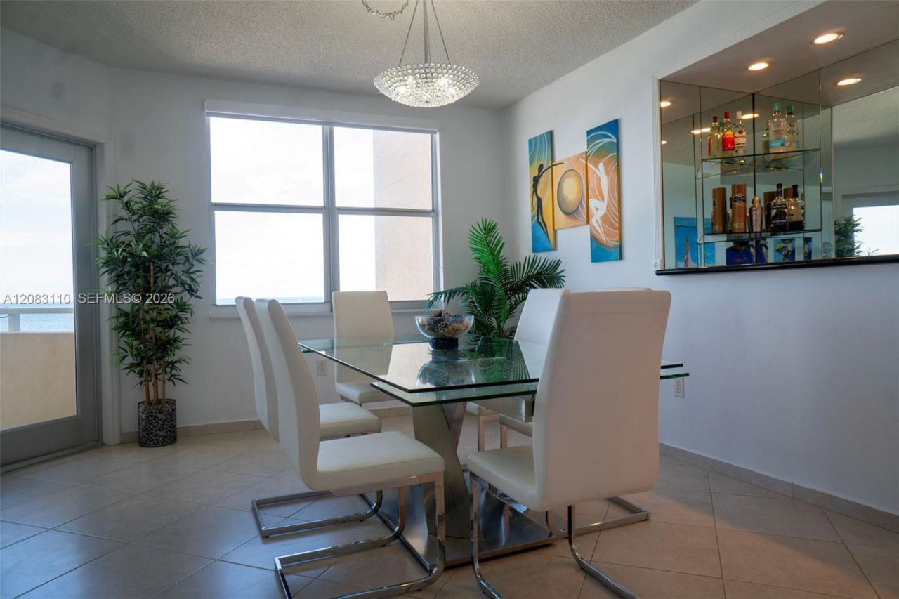 1980 S Ocean Dr, Unit 7F, Hallandale Beach, FL 33009 Photo