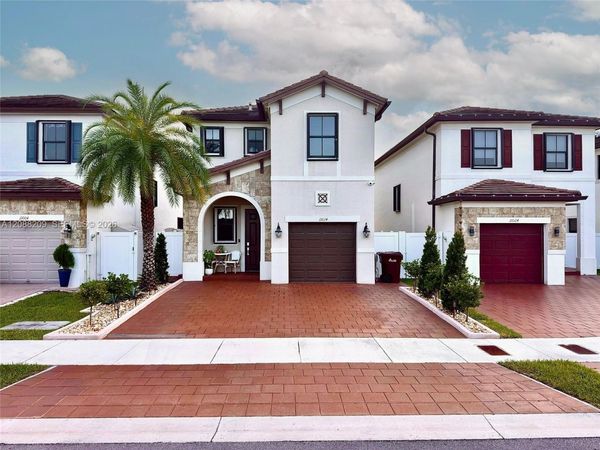 11014 W 35th Ln, Hialeah, FL 33018