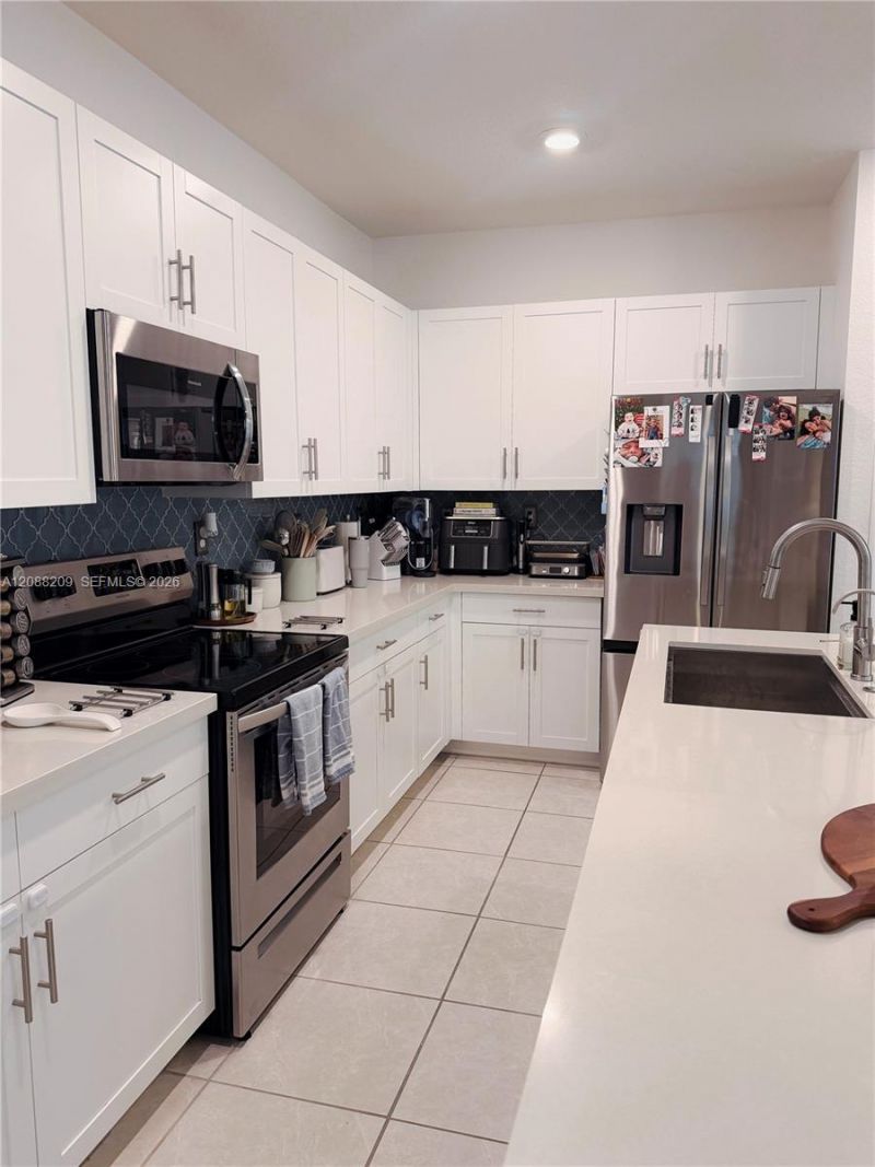 11014 W 35th Ln, Hialeah, FL 33018 Photo