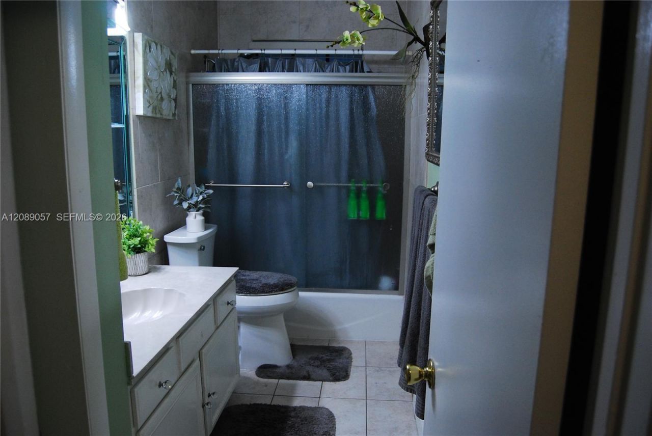 10815 SW 165th Ter, Miami, FL 33157 Photo