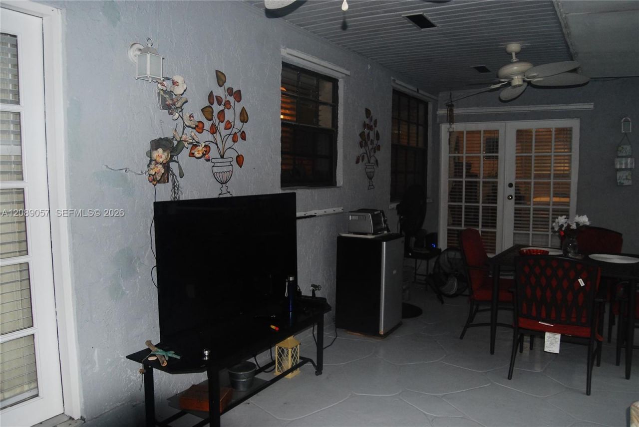 10815 SW 165th Ter, Miami, FL 33157 Photo