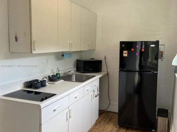 517 SW 4th Ave, Unit 2, Fort Lauderdale, FL 33315