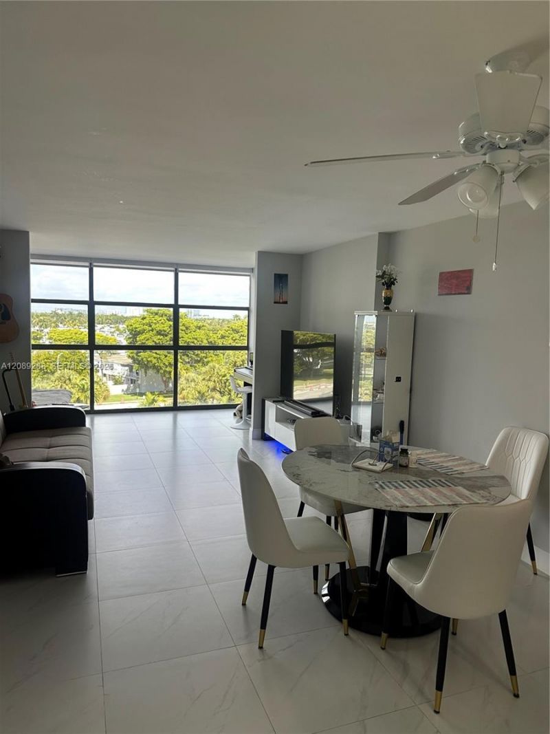 600 Parkview Dr, Unit 627, Hallandale Beach, FL 33009 Photo