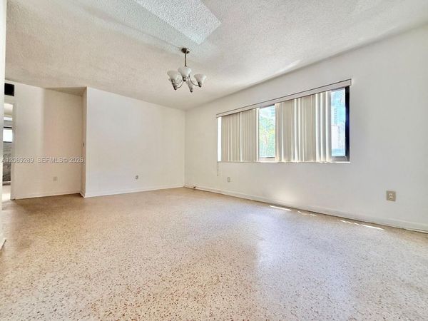 609 Lenox Ave, Unit 1, Miami Beach, FL 33139
