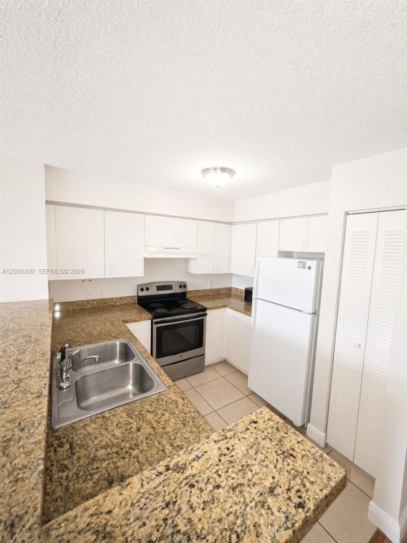 4460 NW 107th Ave, Unit 204-8, Doral, FL 33178 Photo