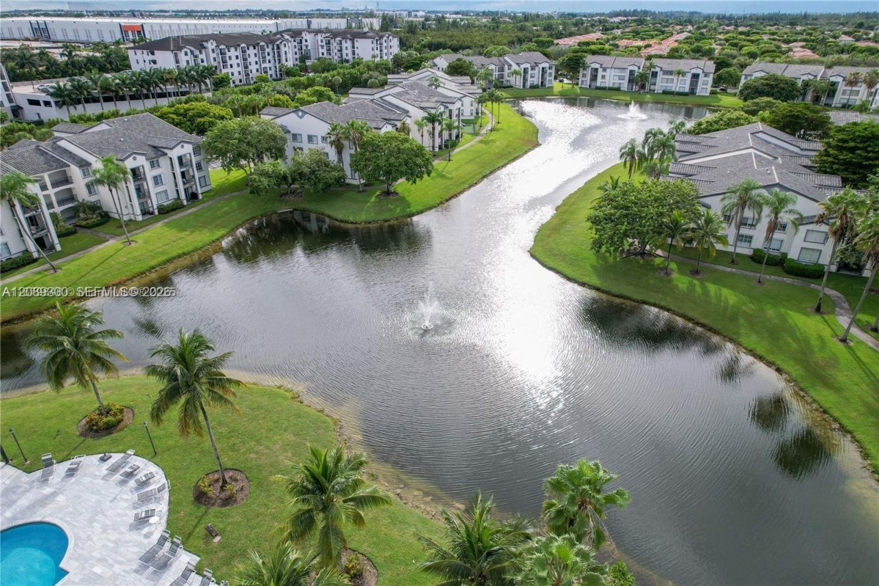 4460 NW 107th Ave, Unit 204-8, Doral, FL 33178 Photo