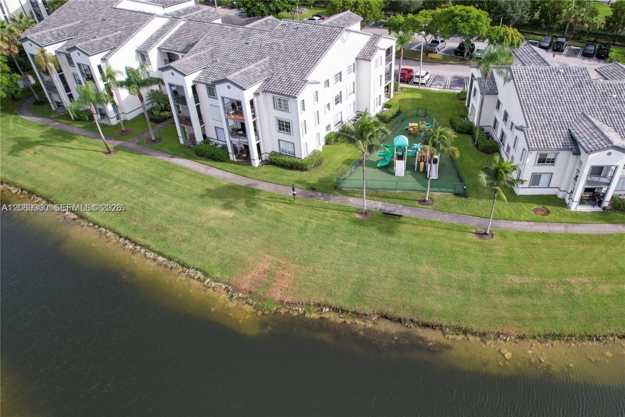 4460 NW 107th Ave, Unit 204-8, Doral, FL 33178 Photo