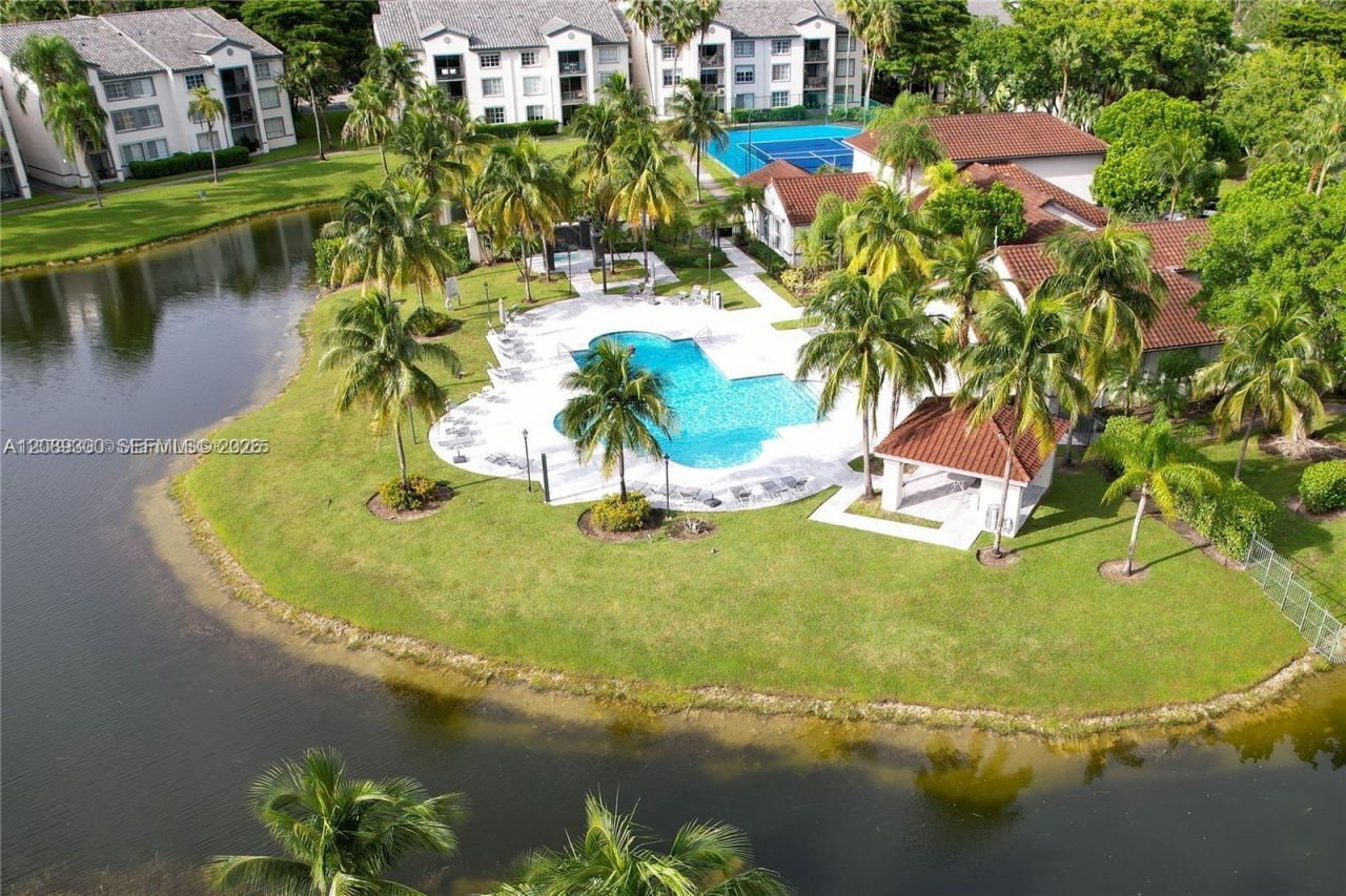 4460 NW 107th Ave, Unit 204-8, Doral, FL 33178 Photo