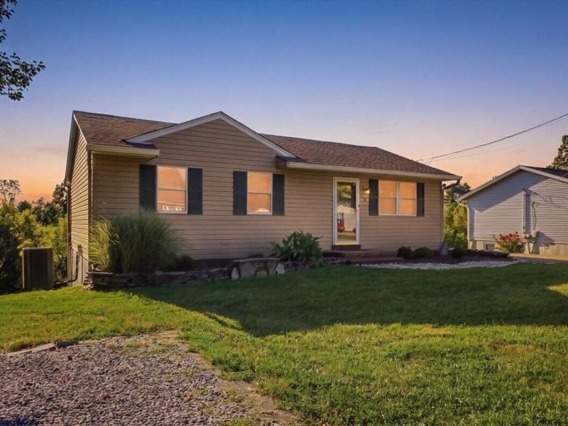 8 Lakeview Drive, Williamstown, KY 41097 Photo 1