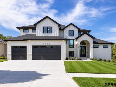 3912 S 213 Avenue, Elkhorn, NE 68022