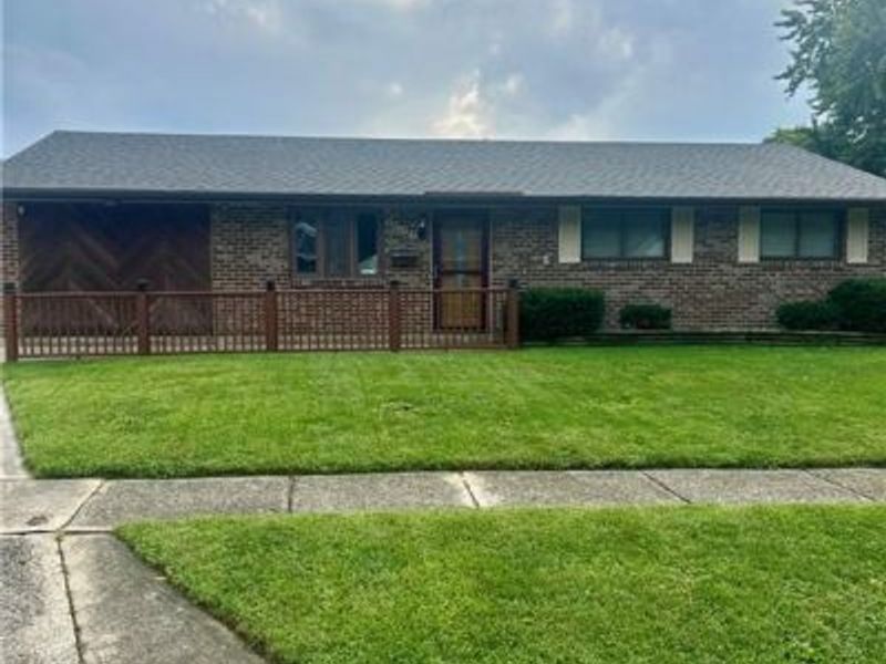 6566 Highbury Road, Huber Heights, OH 45424 Photo 2