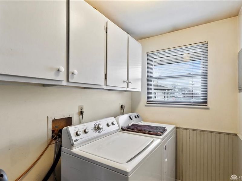 6566 Highbury Road, Huber Heights, OH 45424 Photo 9