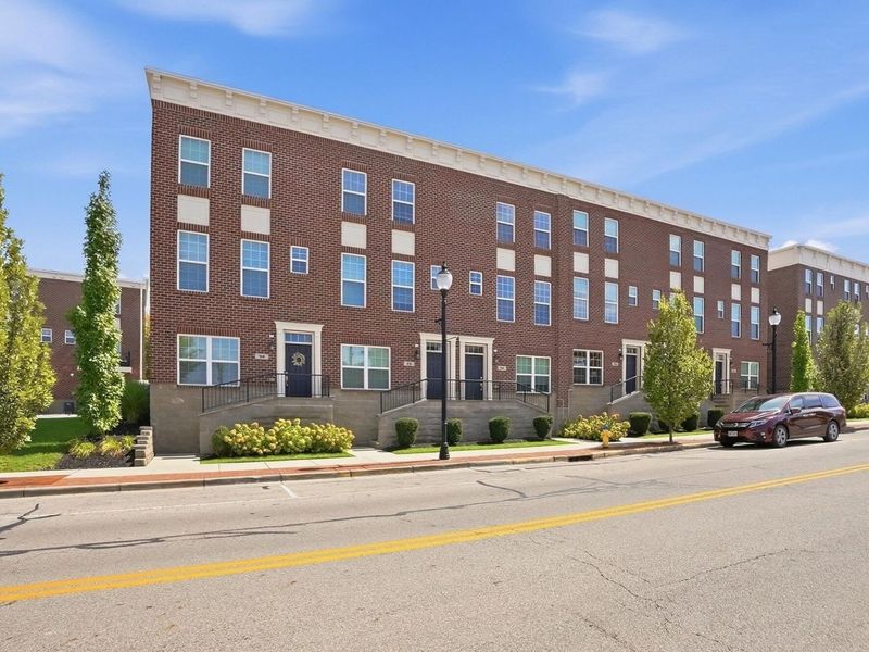 30 N Center Street, Springfield, OH 45502 Photo 2