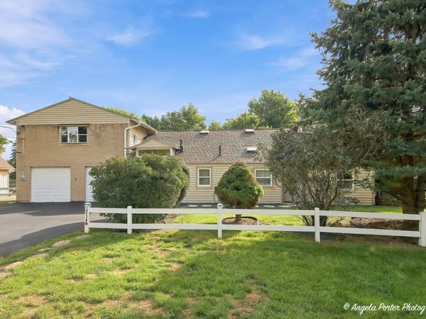 10238 W Wadsworth Road , Beach Park, IL 60099