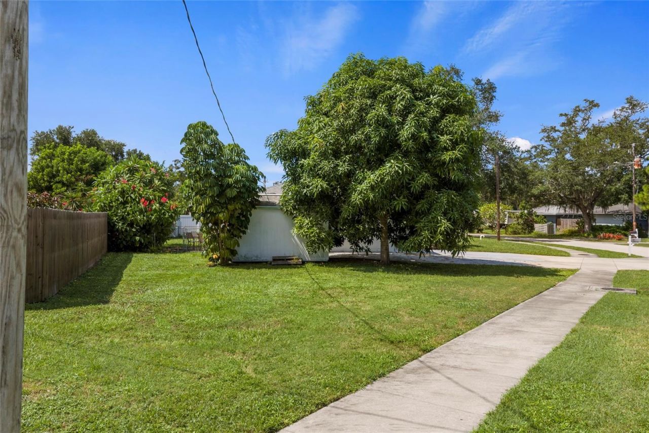 4594 Parnell Drive, Sarasota, FL 34232 Photo