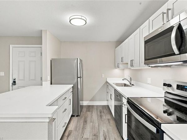 17422 Birchwood LN, Unit 2, FORT MYERS, FL 33908