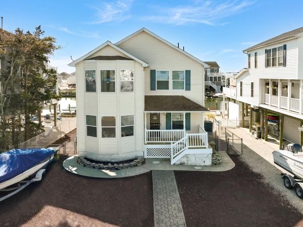348 KINGFISHER ROAD, TUCKERTON, NJ 08087