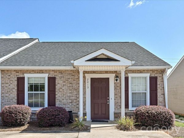 2013 Pin Oak Place, Cramerton, NC 28032