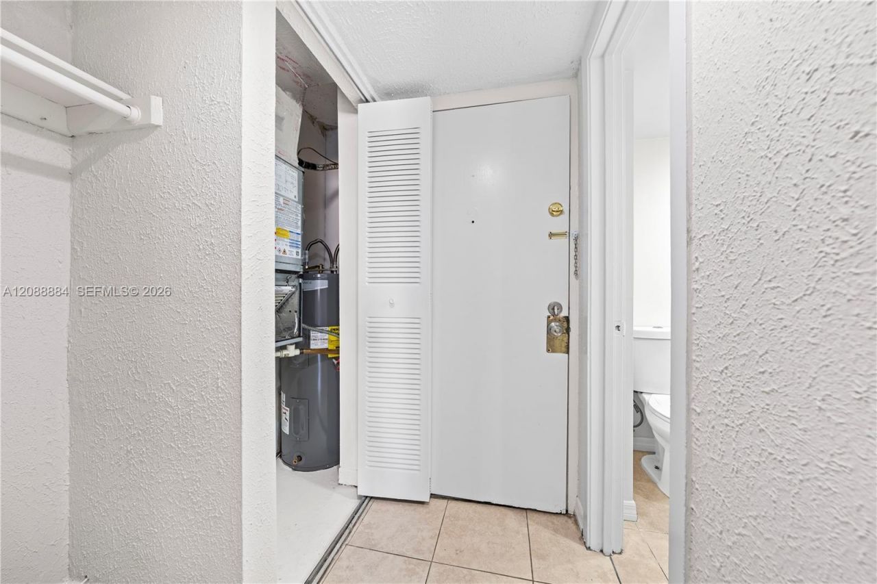 10500 SW 108th Ave, Unit B211, Miami, FL 33176 Photo