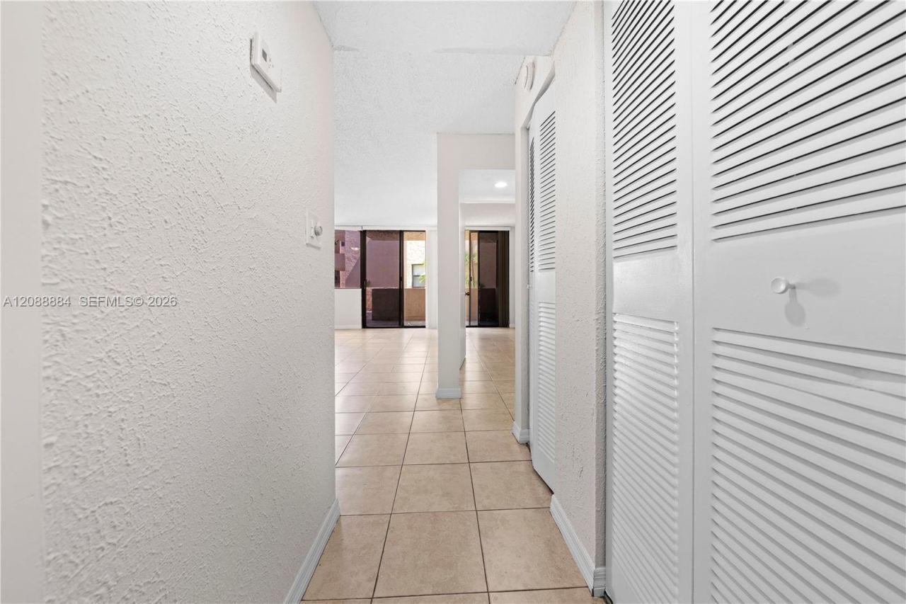 10500 SW 108th Ave, Unit B211, Miami, FL 33176 Photo