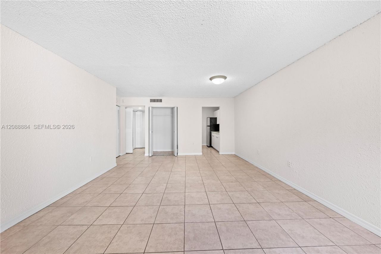 10500 SW 108th Ave, Unit B211, Miami, FL 33176 Photo