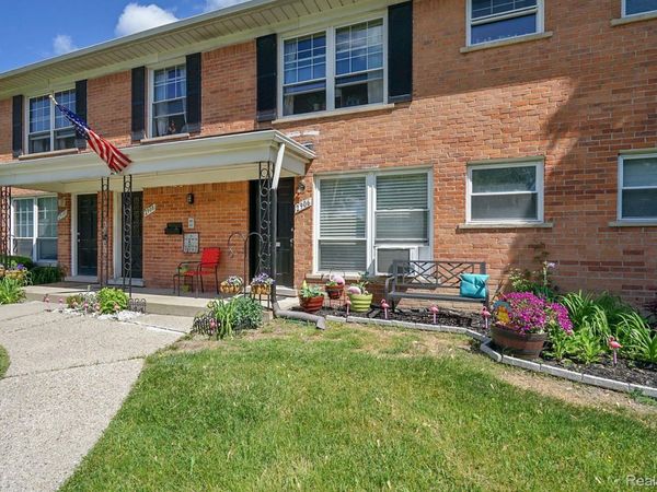 2906 W 13 Mile Road, Unit 3, Royal Oak, Mi 48073
