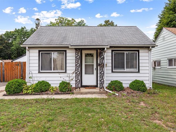 4842 Hunt Street, Wayne, Mi 48184