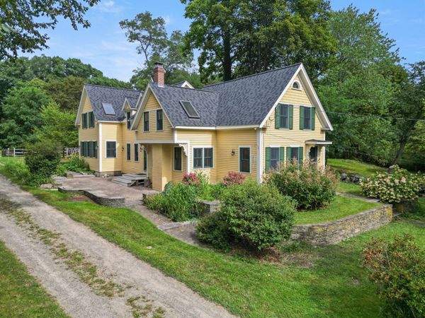 19-21 Downfall Rd, Newbury, MA 01922
