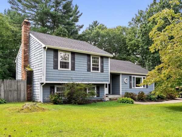 15 Liane Way, Pembroke, MA 02359