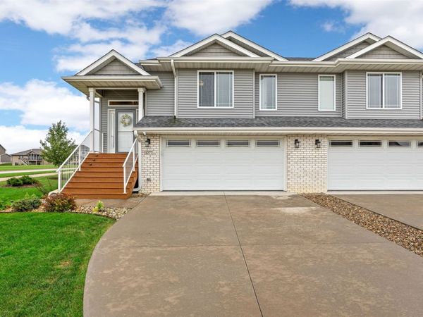 1277 Abraham Drive, North Liberty, IA 52317