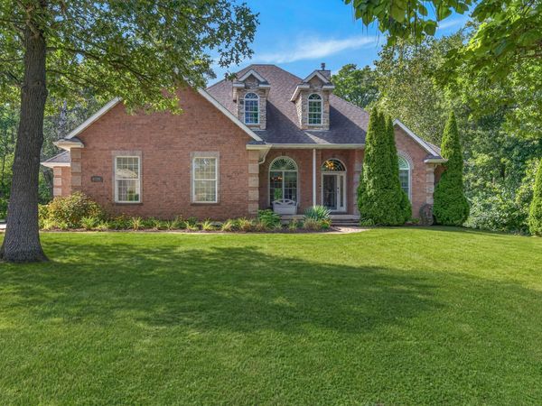 8110 Austin Avenue, Schererville, IN 46375