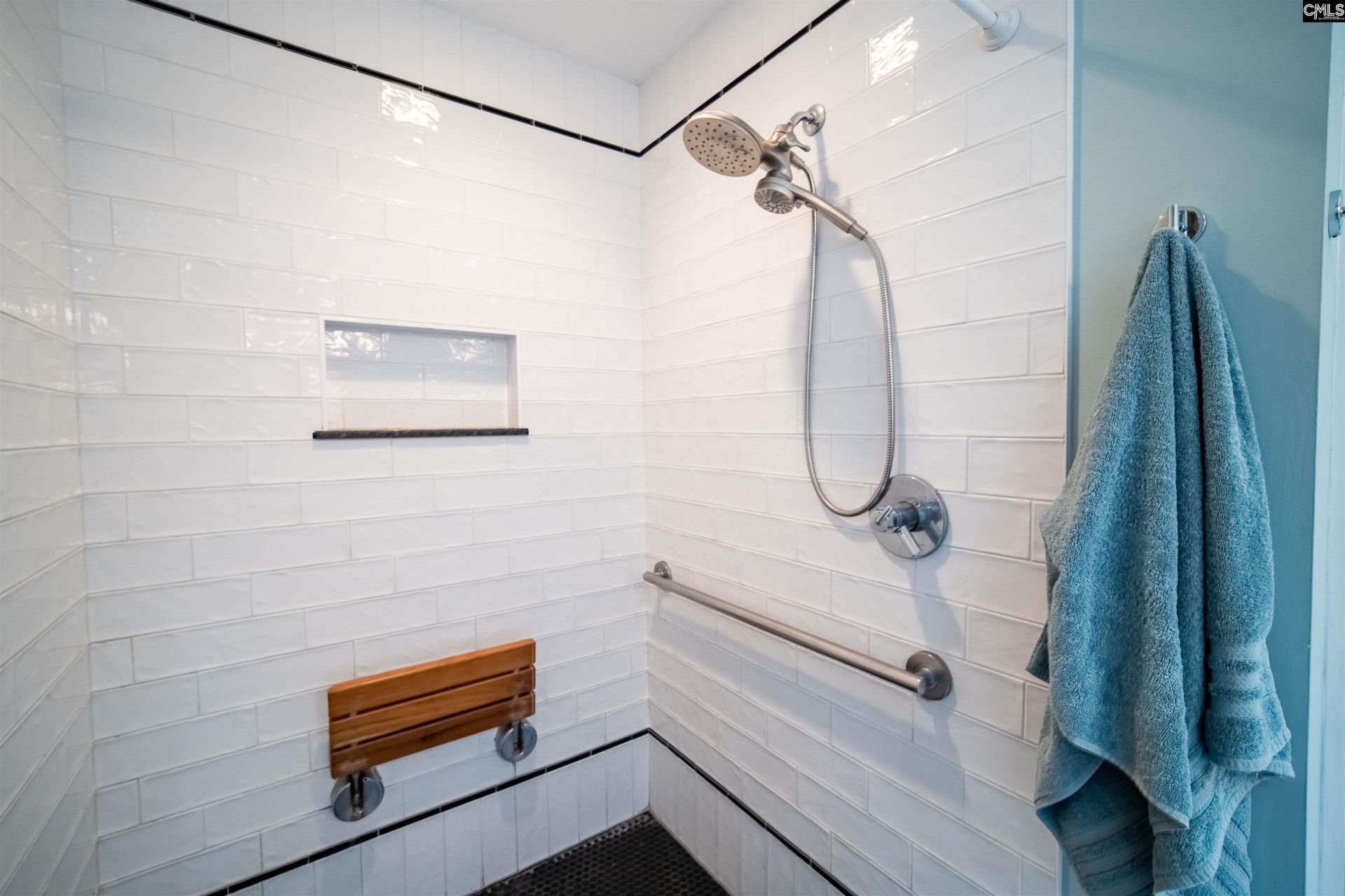 204 Summerlea Drive  Photo 22