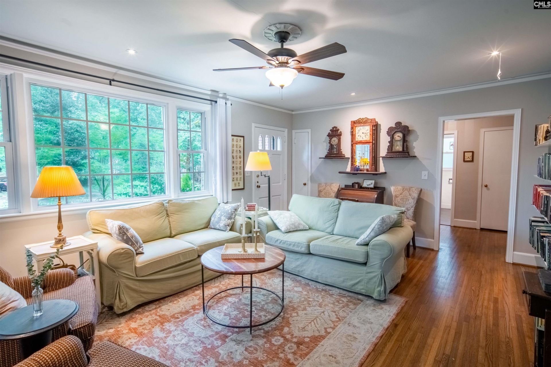 204 Summerlea Drive  Photo 4