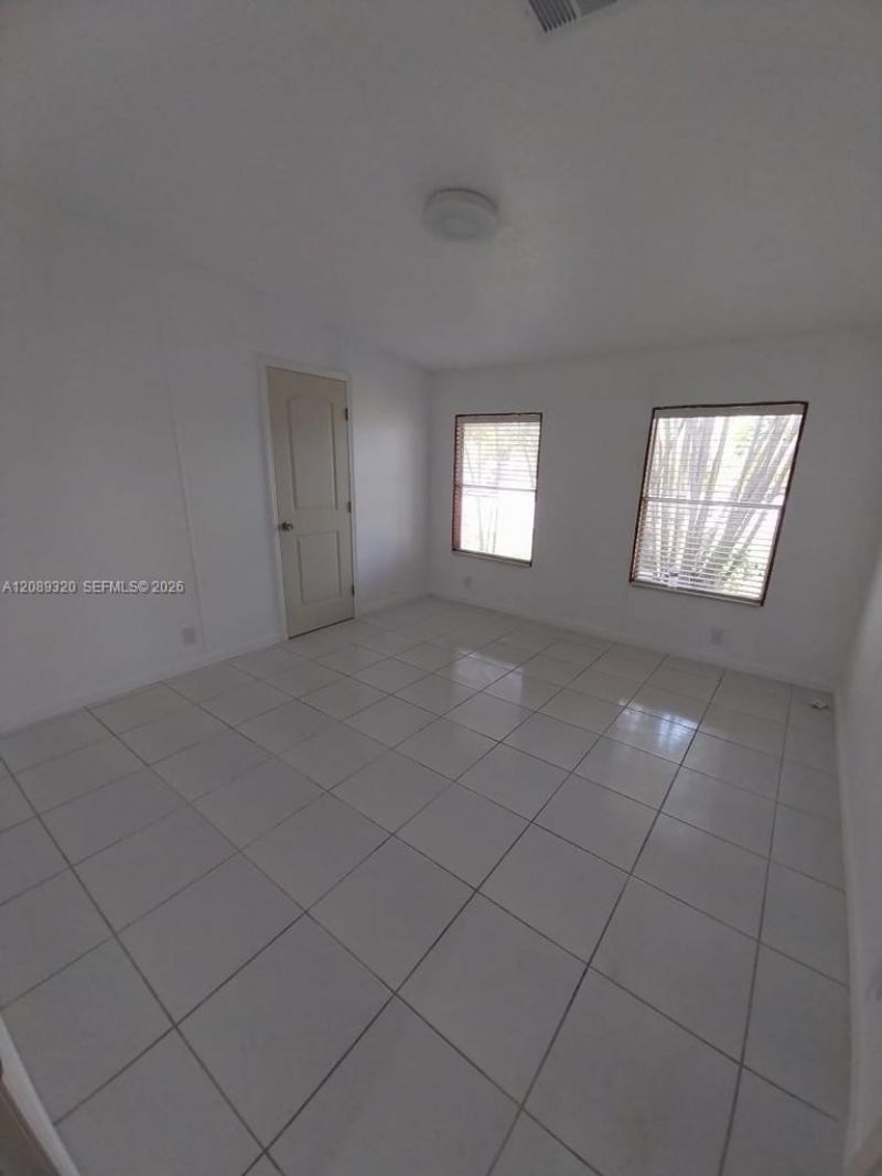 19800 SW 180th Ave, Unit 135, Miami, FL 33187 Photo