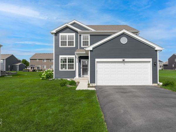 714 Juniper Street, Oswego, IL 60543