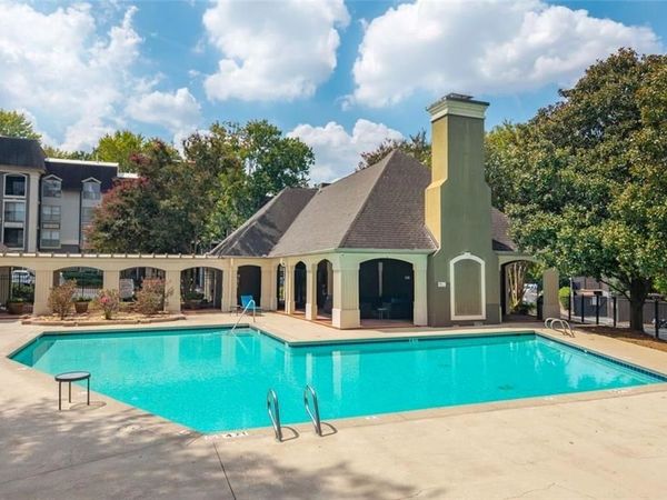 2657 Lenox Road NE, Unit P-213, Atlanta, GA 30324