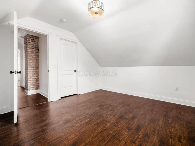 1091 S Washington Avenue, Columbus, OH 43206 Photo 13
