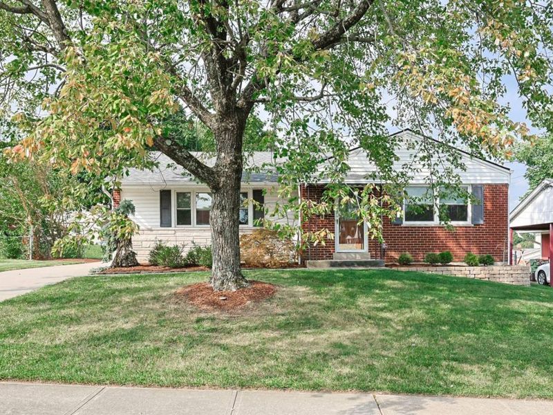 10819 Lemarie Drive, Sharonville, OH 45241 Photo 1