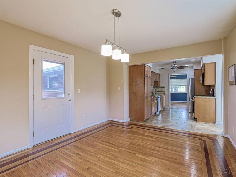 10819 Lemarie Drive, Sharonville, OH 45241 Photo 8